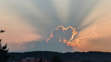 Kol dalį Lietuvos plovė lietus, sostinėje užfiksuotas neįtikėtinas reiškinys