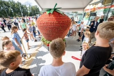 Vilniaus rajone atidarytas verslo miestelis ir nauja parduotuvė