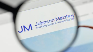 „Johnson Matthey“ plečia veiklą Lietuvoje: įdarbins 100 naujų darbuotojų