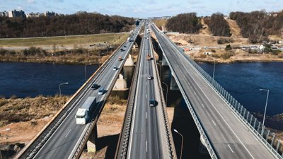 Nebaigti rekonstruoti Kleboniškio tiltai per Nerį (Lietuvos automobilių kelių direkcijos nuotr.)