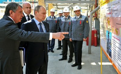 „Rosneft“ vadovas Igoris Sečinas ir Vladimiras Putinas 