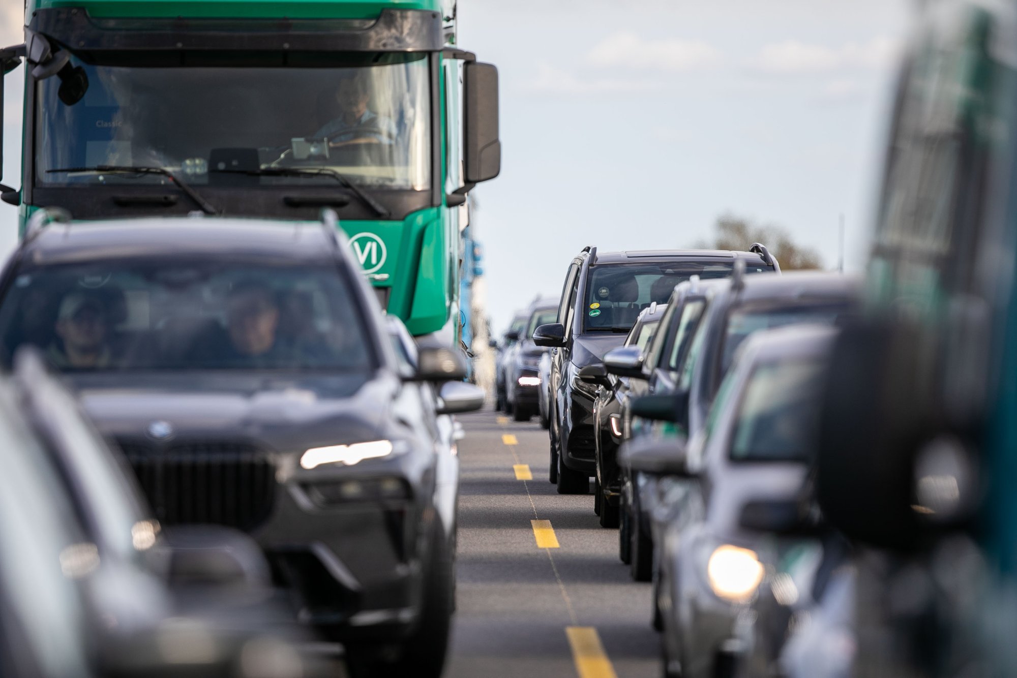 Drivers heading to the coast face 38km highway repairs and potential gridlock