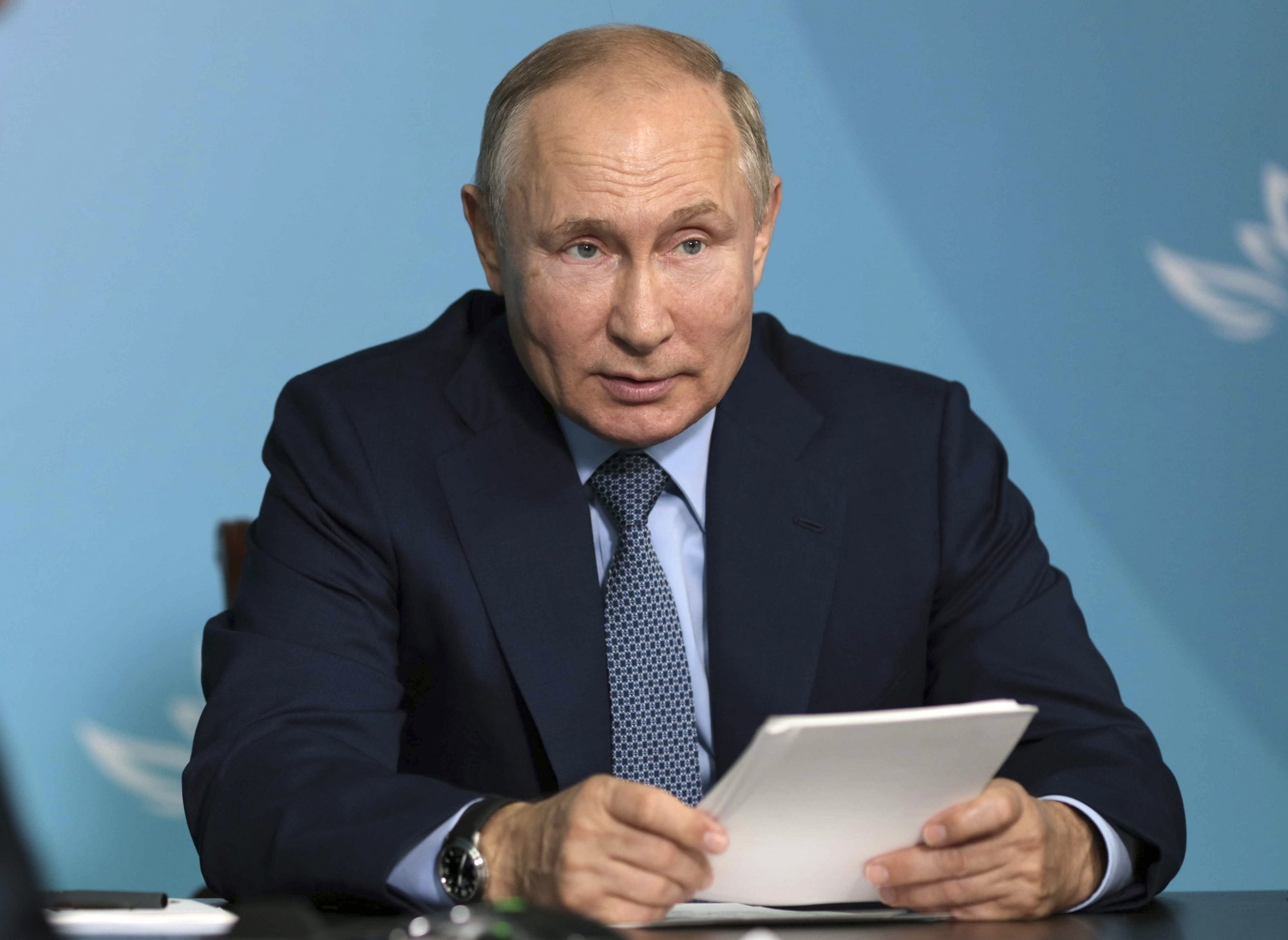 Putinas suklydo ir buvo pataisytas mokinio - Delfi