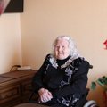 Klaipėdoje pasveikinta 100-metė Kazimiera: sulaukusi garbingo jubiliejaus džiaugiasi keliais dalykais