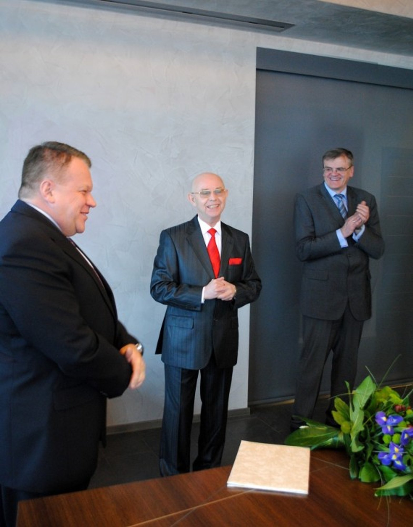 Ambasadorius Rusijoje A.Vinkus išrinktas verslo ambasadoriumi - Delfi ...