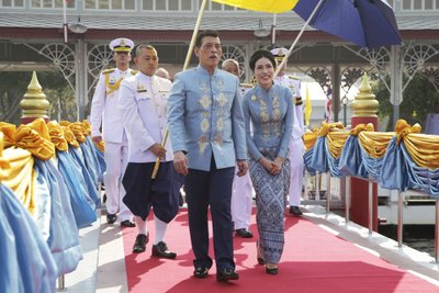 Maha Vajiralongkorn ir Sineenat Wongvajirabhakdi