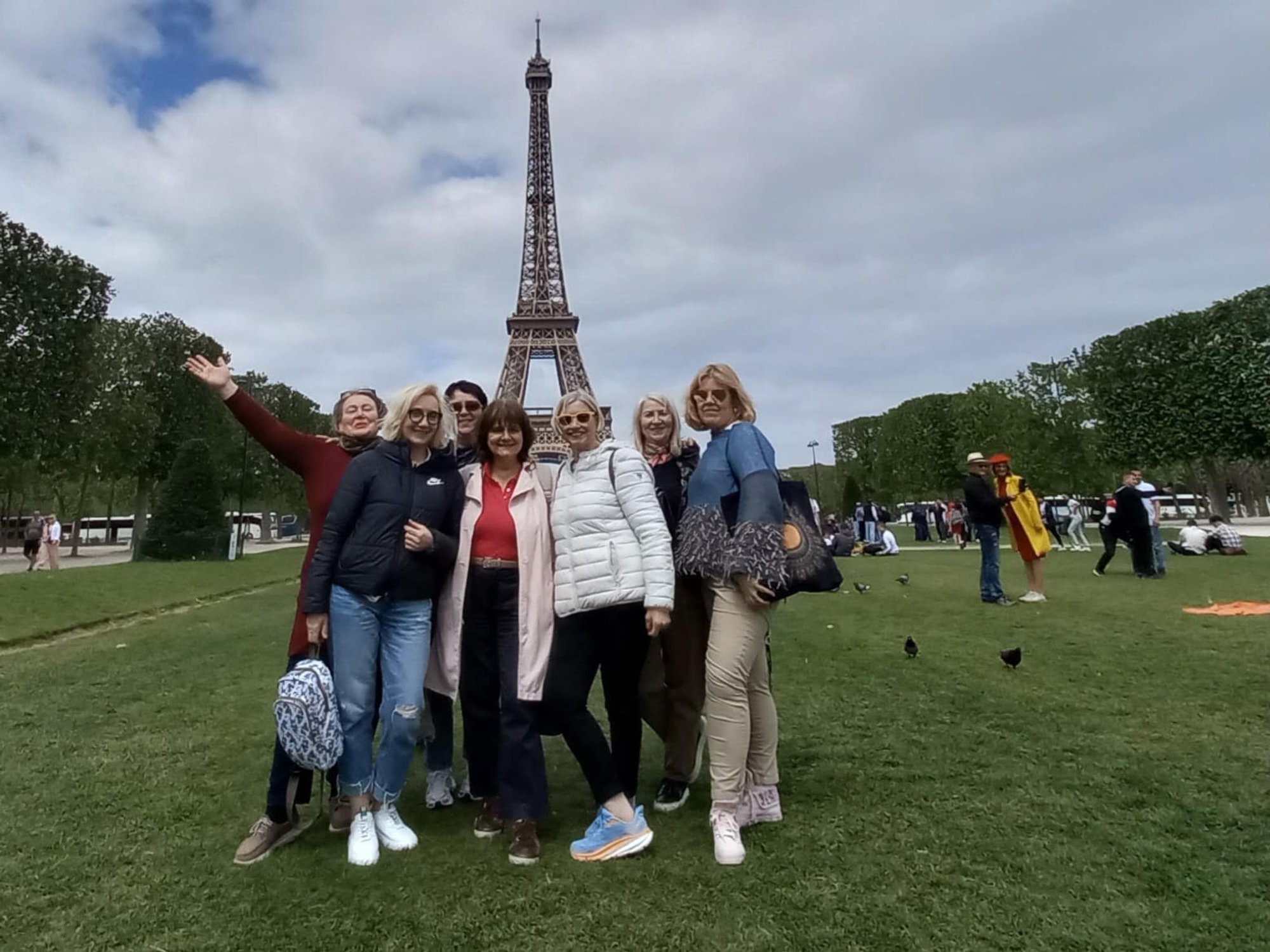 Living in France, Vilina invites Lithuanians on free trips – a long line of interested people has formed