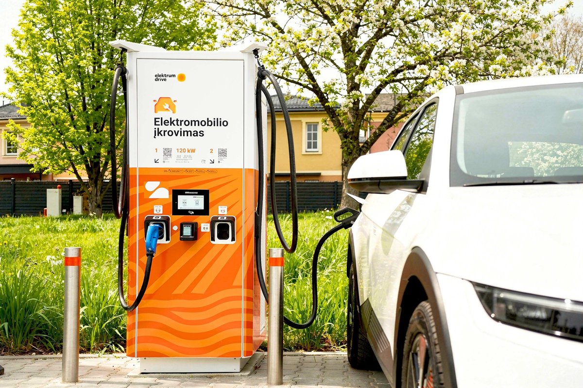 Spaudai Lietus ir vėsesni orai: elektromobilio sąnaudos gali nustebinti dar ...