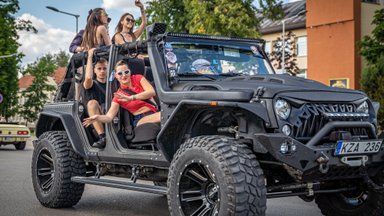 Nepraleiskite: amerikietiškų automobilių mėgėjų sąskrydis „American Spirit“