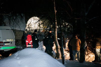 Vilniaus rajone policininkas nušovė moterį