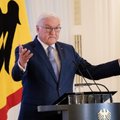 Iškilmingame posėdyje – akibrokštas Vokietijos prezidentui: Steinmeieris „persiutęs puolė“ su Rusija susijusias klaidas priminusį rašytoją