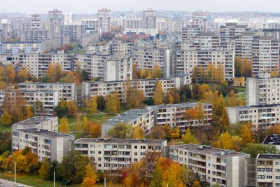 Daugiausia šilumos miestuose patiekiama daugiabučių namų gyventojams