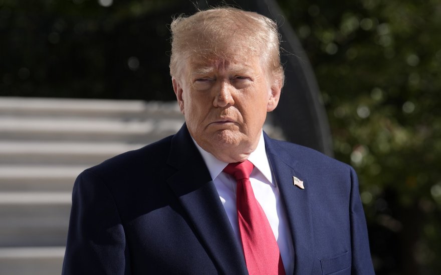 Trumpas: Putino ir Zelenskio susitikimas įvyks labai greitai JAV prezidentas Donaldas Trumpas trečiadienį pareiškė, kad Rusijos prezidento Vladimiro Putino ir Ukrainos prezidento Volodymyro Zelenskio susitikimas bus surengtas labai greitai.