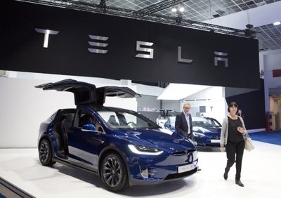 Tesla Model X