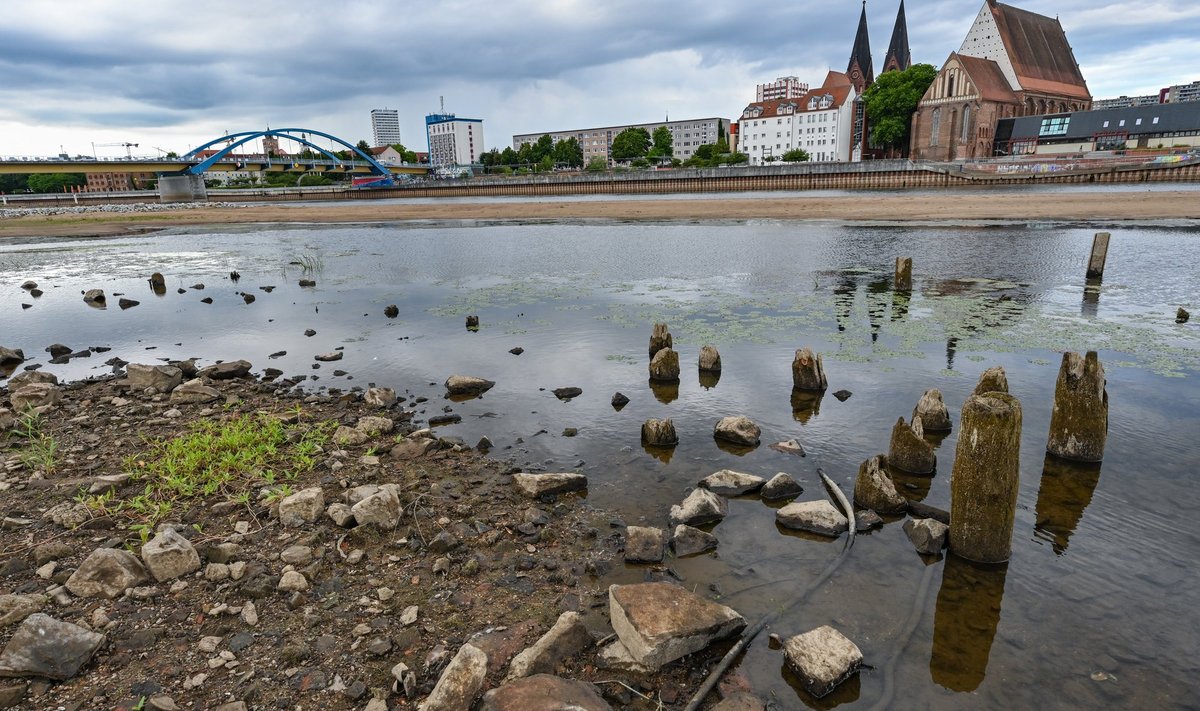 Lenkijos valdžia perspėjo gyventojus pasirengti potvyniams