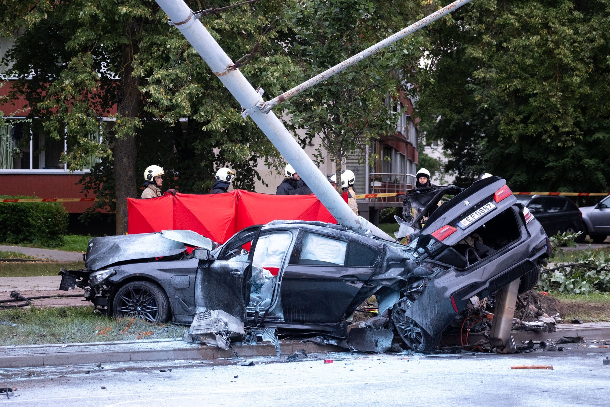 Vilnius crash: 19-year-old driver charged after two die