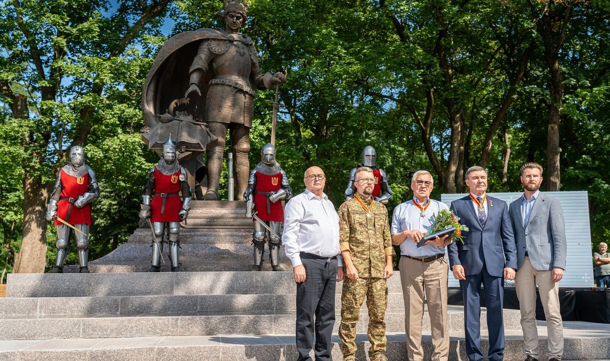 Kaune iškilmingai atidengta Aleksandro Jogailaičio skulptūra