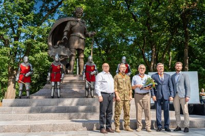 Kaune iškilmingai atidengta Aleksandro Jogailaičio skulptūra