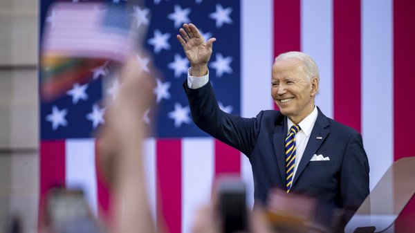 Kodėl Bidenas 1997 m. pasakė, kad Baltijos šalių priėmimas į NATO gali supykdyti Rusiją?