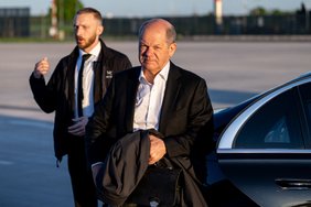 Minint Antrojo pasaulinio karo metines, Scholzas ragina Europą susivienyti