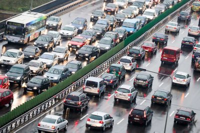 Automobiliai Geležinio vilko gatvėje