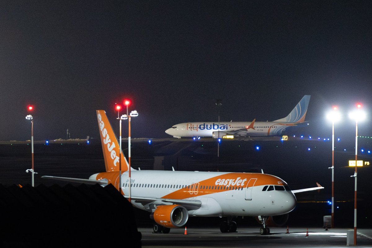 Flydubai charter flight brings another group of Lithuanians to Vilnius from UAE