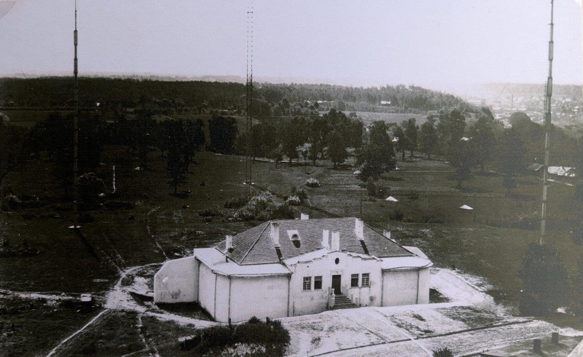 Lithuanian Radio Marks 100 Years with National Defense Anniversaries