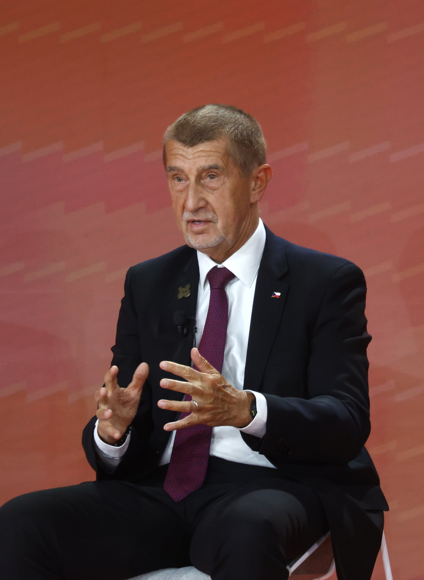 Czech Prime Minister Criticizes Intelligence Service Over Disinformation Campaign