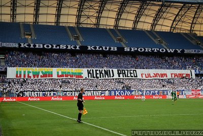 Lietuvius įžeidžiantis plakatas Paznanės stadione