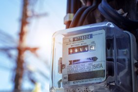 Gyventojai, verslas ir ūkininkai turės galimybę elektros energijos kaupiklius įsirengti pigiau