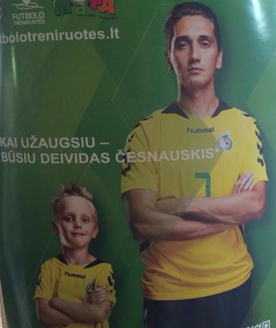 Futbolininkas Deividas Česnauskis su sūnumi Deividu