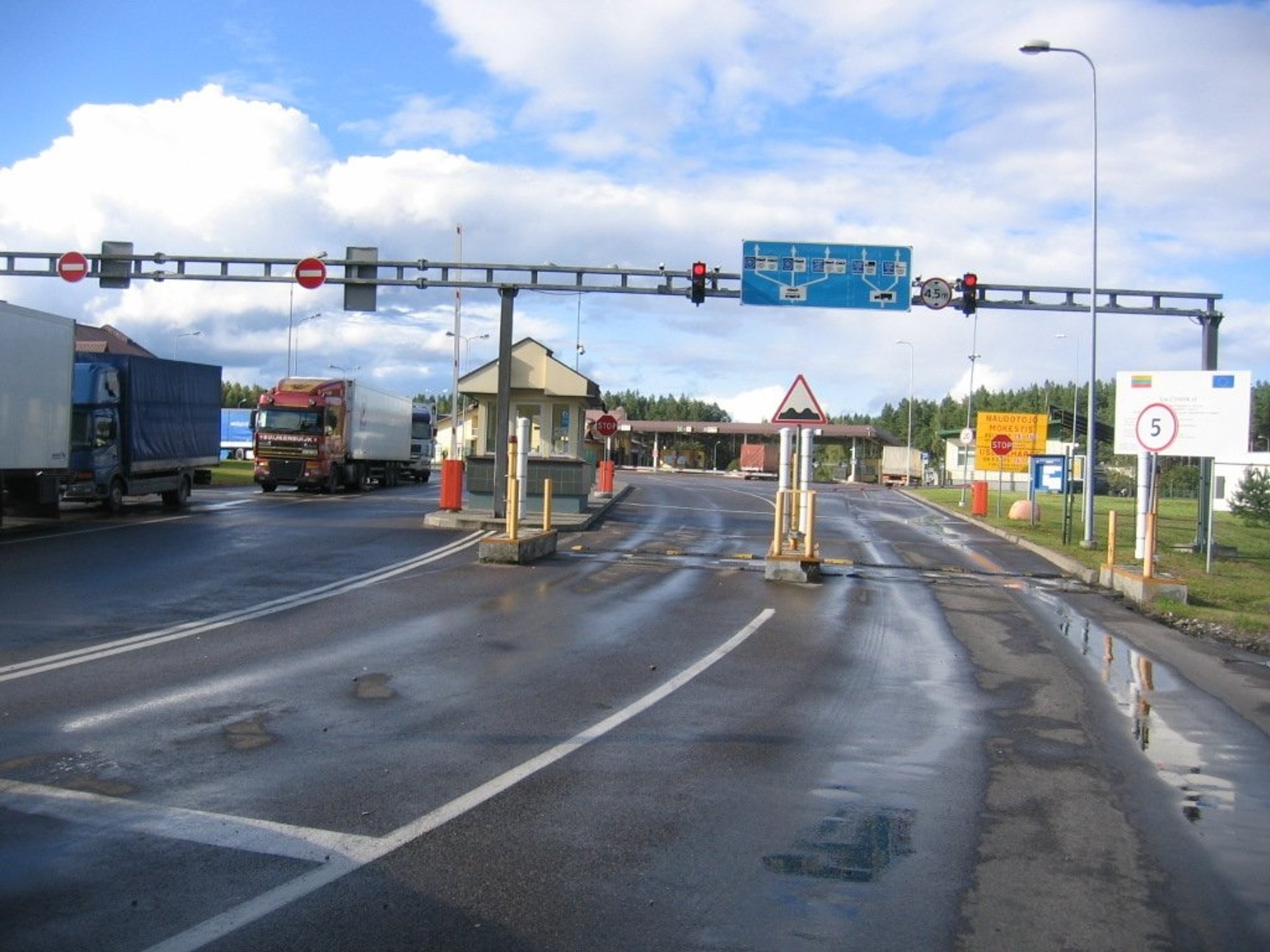 Ночью Литва временно закрывала границу с Беларусью