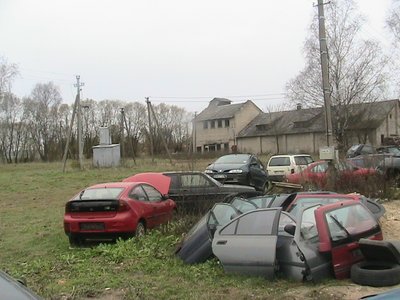 Nelegaliai ardomi automobiliai Plungės rajone