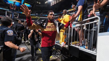 „Nuggets“ net ir su klaikiai atakavusiu Jokičiumi per pratęsimą palaužė „Thunder“