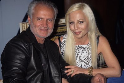 Donatella ir Gianni Versace