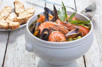 Žuvienė „Bouillabaisse“