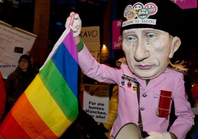 Rusijos valdžia ėmė triuškinti LGBTQ bendruomenę