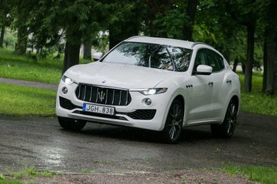 „Maserati Levante“ – pirmasis italų kompanijos visureigis