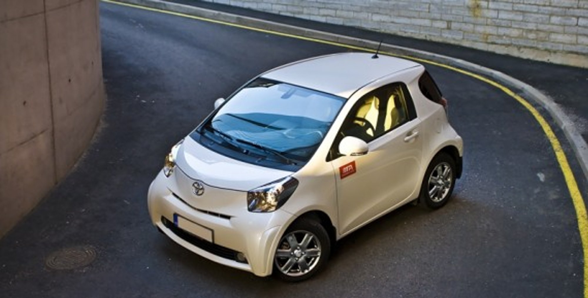 „Toyota iQ“: dydis turi reikšmę - Delfi auto