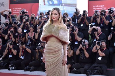 Angelina Jolie Venecijos kino festivalyje