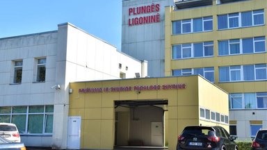 62 metų plungiškė pirmųjų infarkto simptomų nesureikšmino: ligoninėje gydytojai ją prikėlė iš mirusiųjų