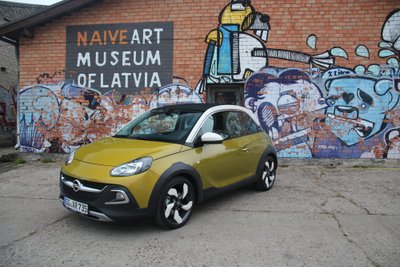 Opel Adam Rocks