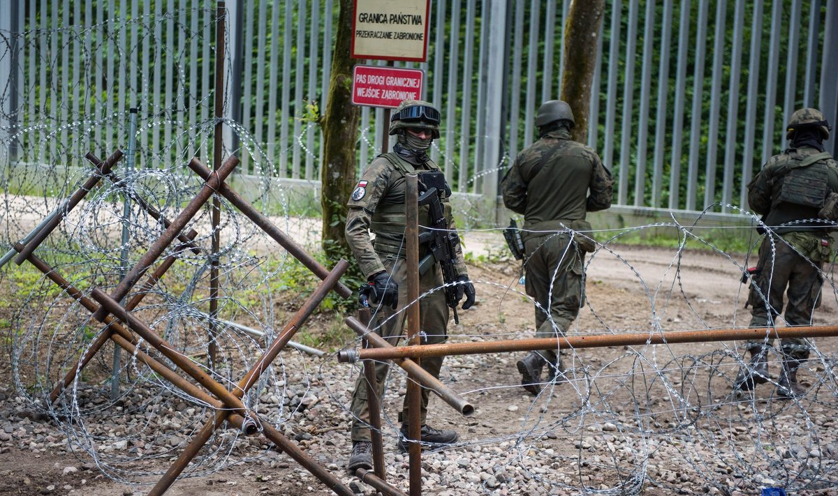 Migrantai padvigubino spaudimą prie Lenkijos ir Baltarusijos sienos