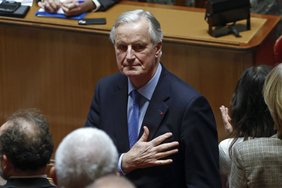 Prancūzijos premjeras Barnier įteikė atsistatydinimo pareiškimą