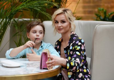 Polina Gagarina su sūnumi