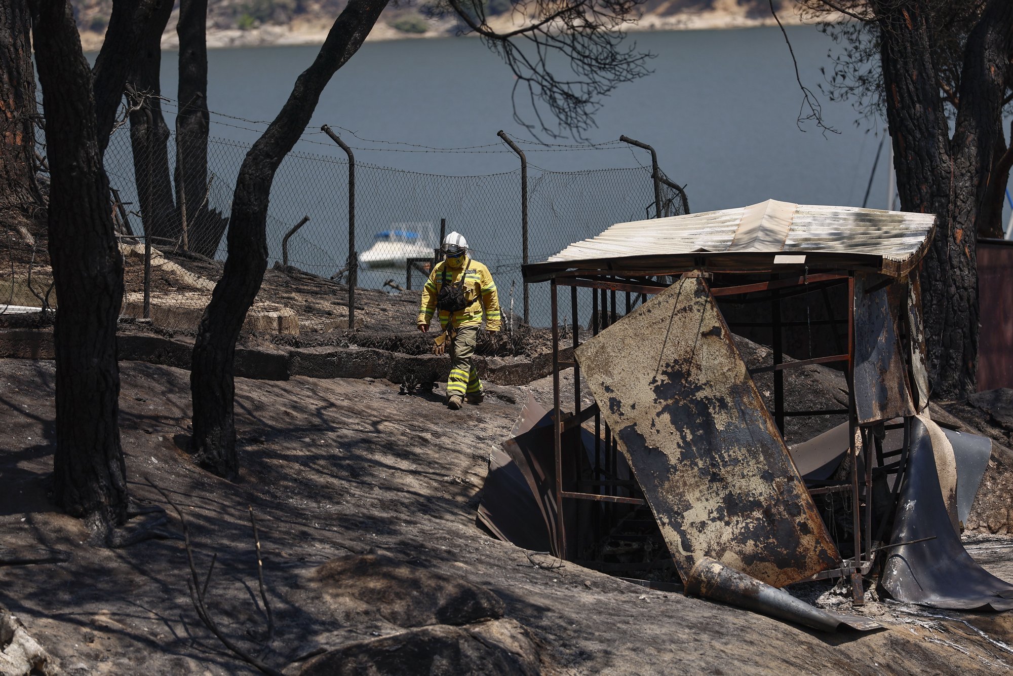 Forest fire situation improves in France, Spain; remains tense in Greece, Turkey