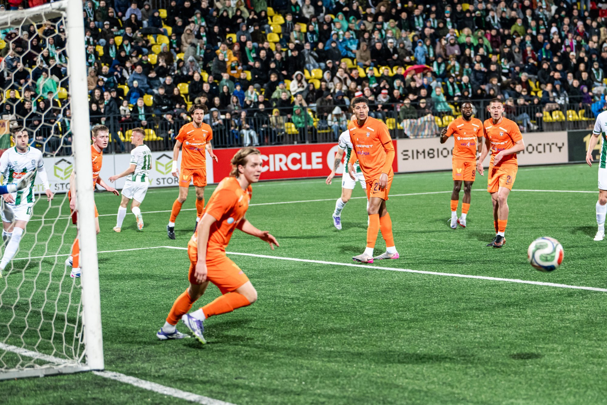 FK Banga Extends Winning Streak to Eight, Returns to Second Place