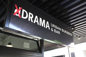 Kelia klausimus dėl „Drama burger“ restoranų: užsidaryti apsimoka labiau nei sugrąžinti valstybės suteiktus kreditus?