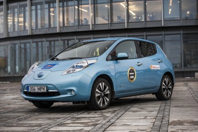 Elektromobilis "Nissan Leaf"