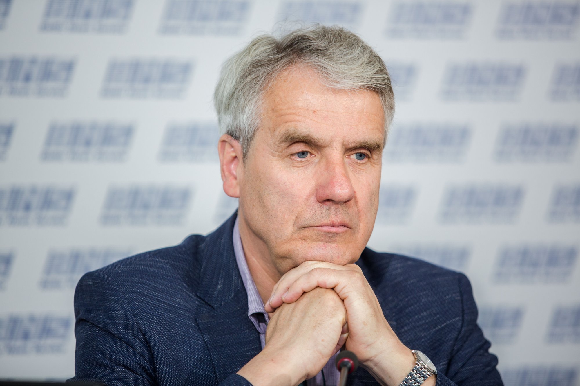 Danas Arlauskas. Iš mūsų šalies išeina didžiulės sumos pinigų - Delfi ...